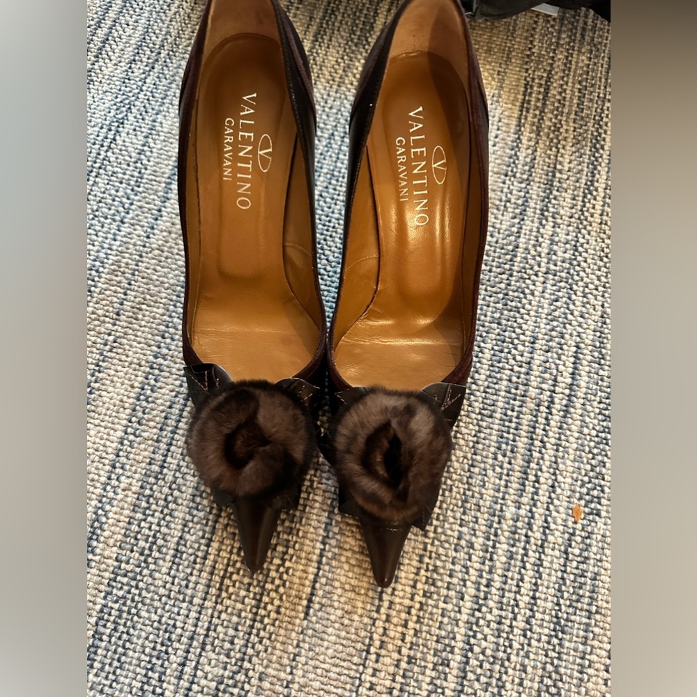 Ladies Valentina heels Size 40 / 9.5